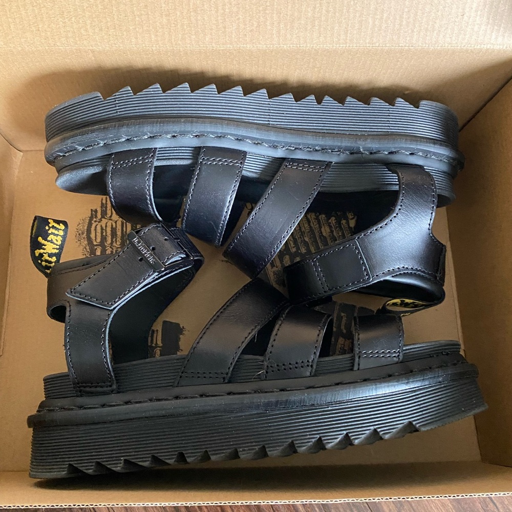 Women’s 6- Blair Dr. Martens Sandals